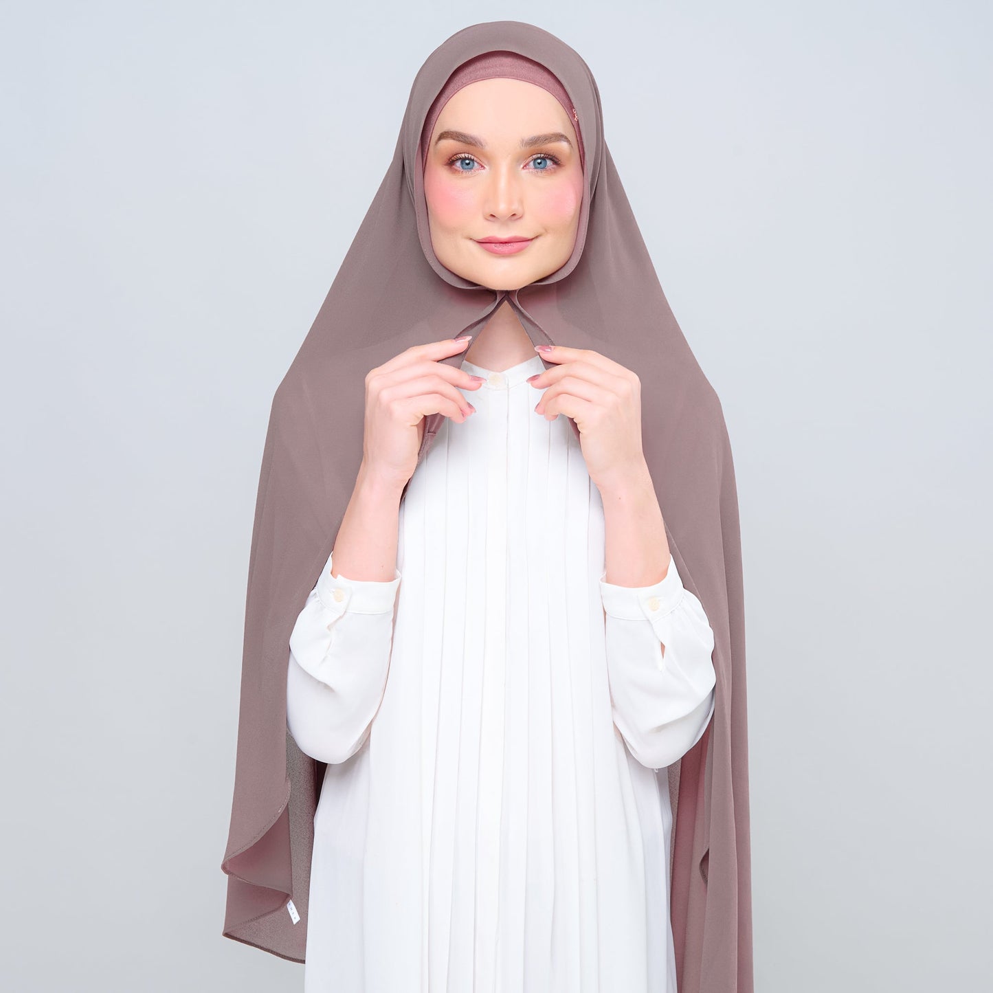 [As-Is] 3IN1 Instant Faith Tag n' Go in Mocha Taupe