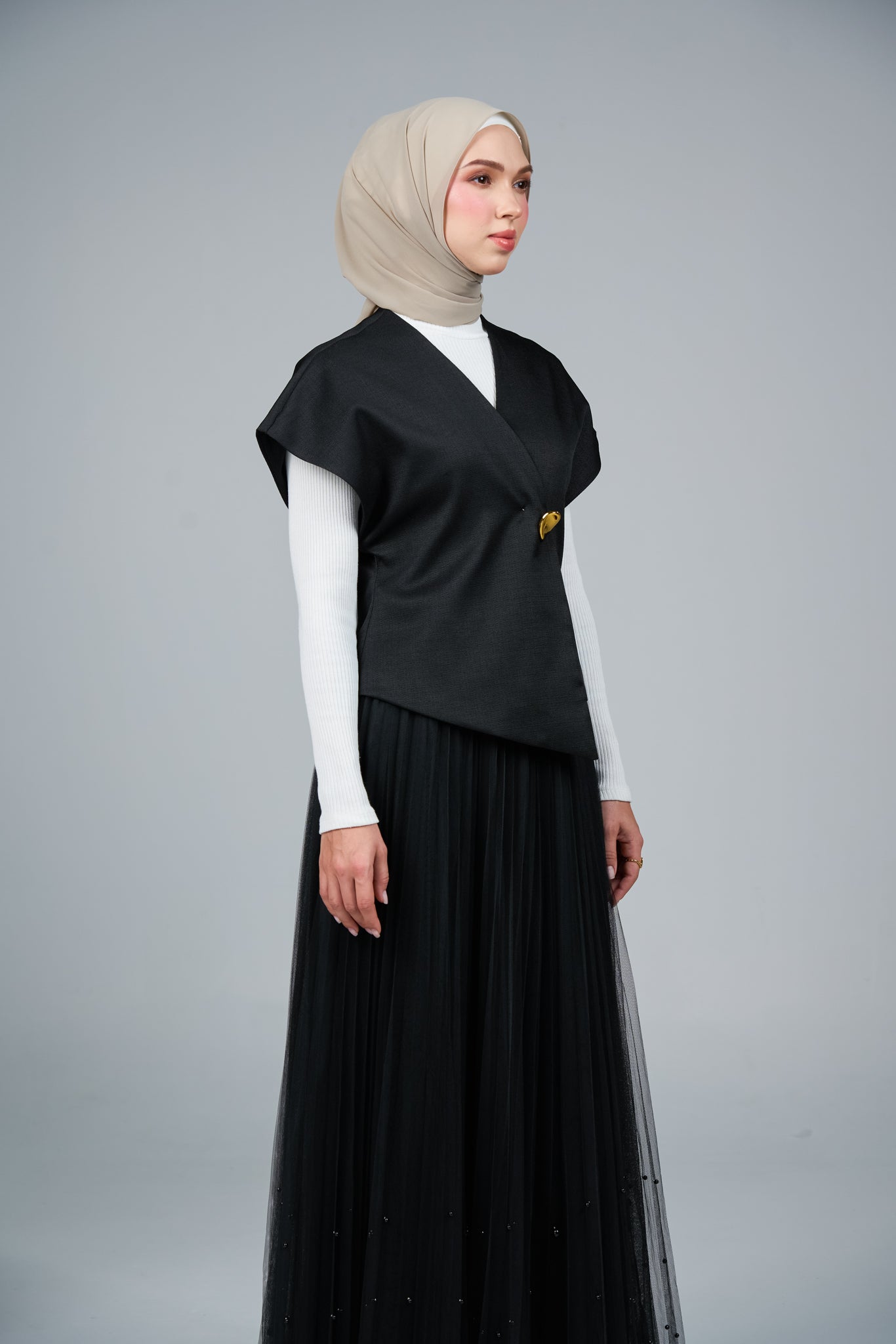 FlowX V3 in Deep Linen