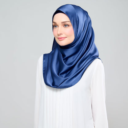 [As-Is] Grace Shawl in Navy Blue