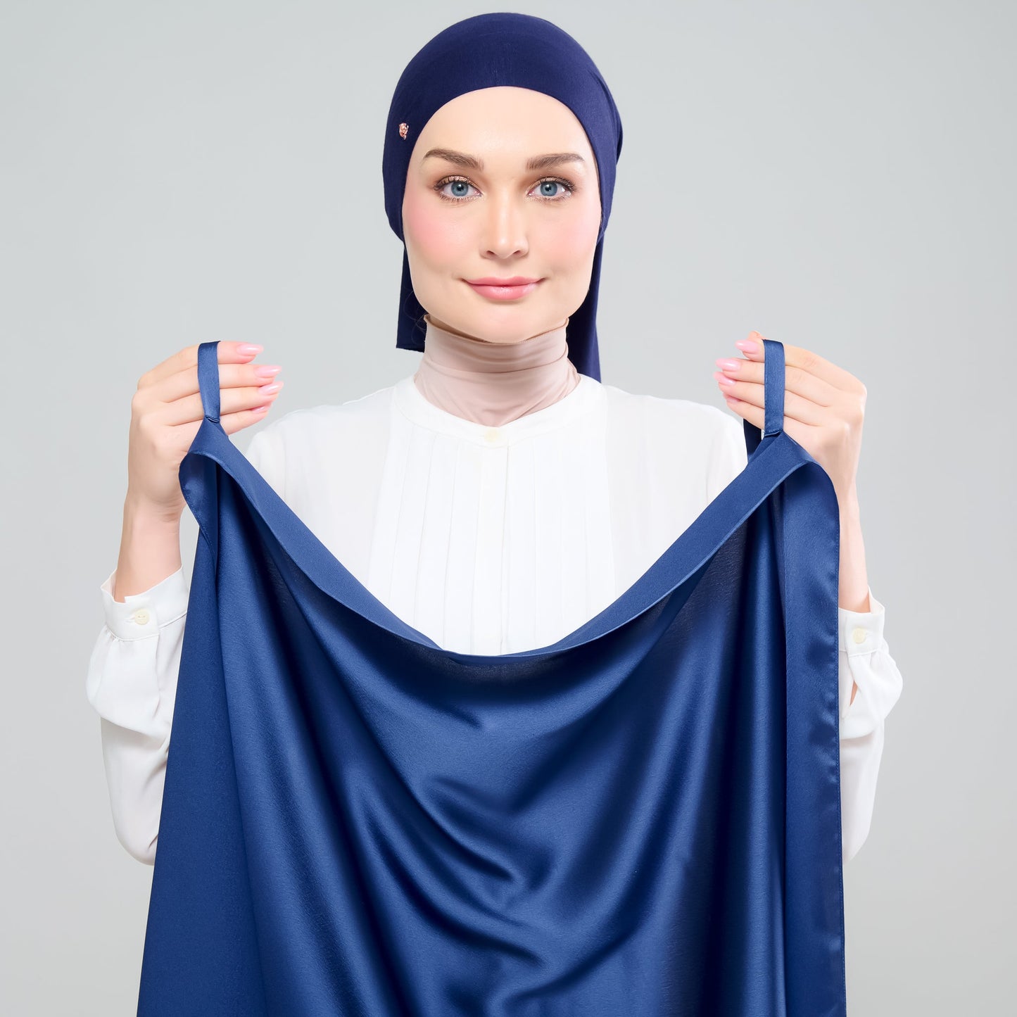 [As-Is] Grace Shawl in Navy Blue