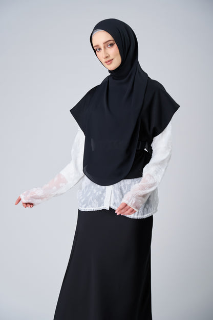 HoodX Curve in Black [Korean Chiffon]