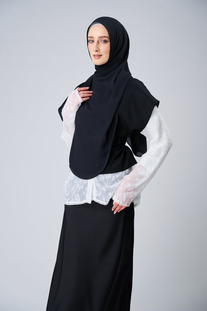 HoodX Curve in Black [Korean Chiffon]