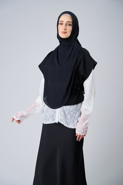 HoodX⁺Plus Curve in Black [Korean Chiffon]