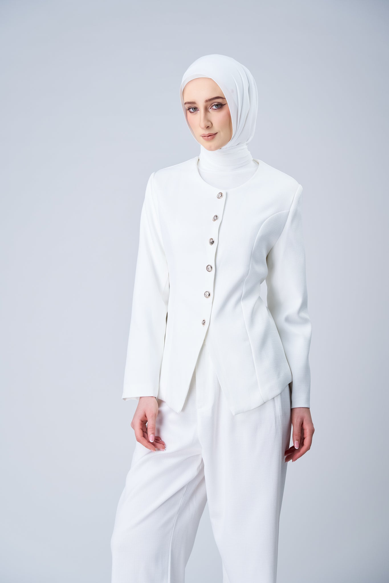 HoodX⁺Plus Curve in Pearl White [Korean Chiffon]