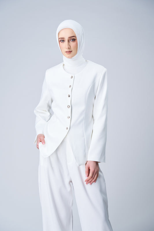 [As-Is] HoodX Curve in Pearl White [Korean Chiffon]