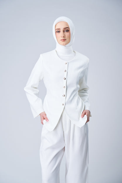 HoodX Curve in Pearl White [Korean Chiffon]