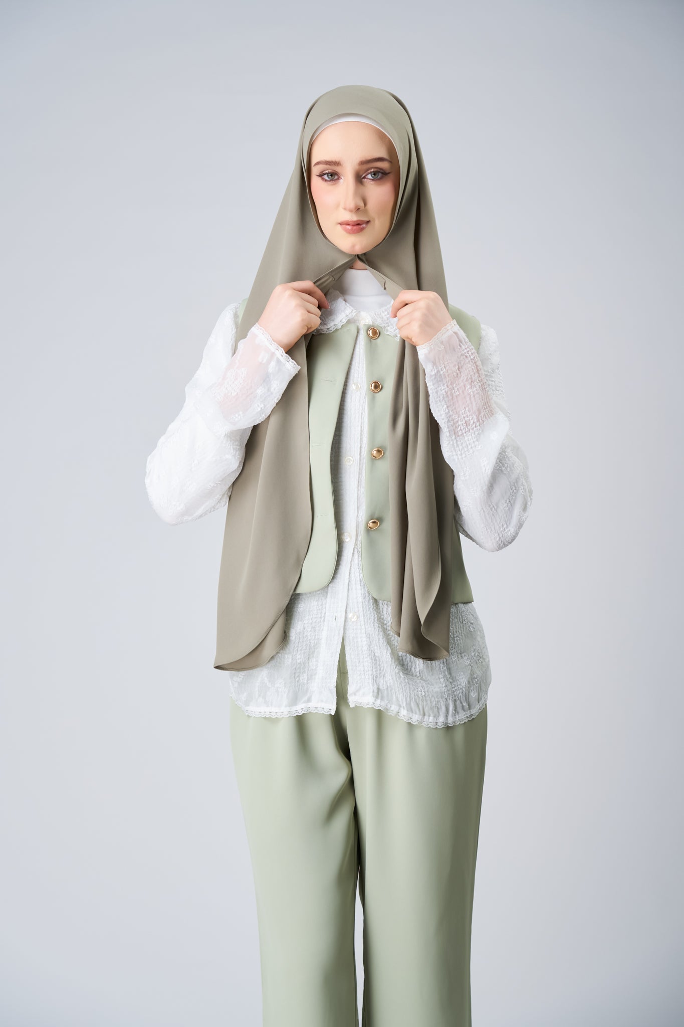 HoodX Curve in Thyme [Korean Chiffon]