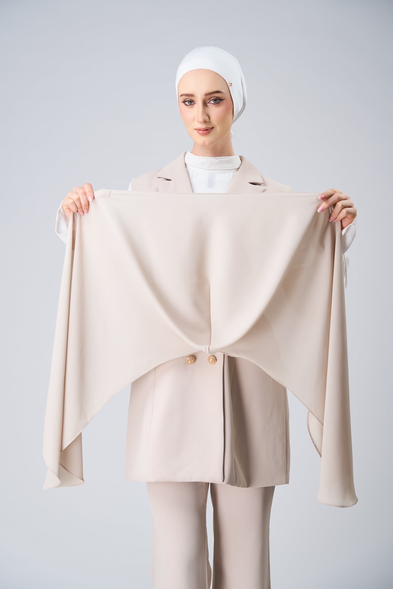 HoodX Curve in Linen Dust [Korean Chiffon]