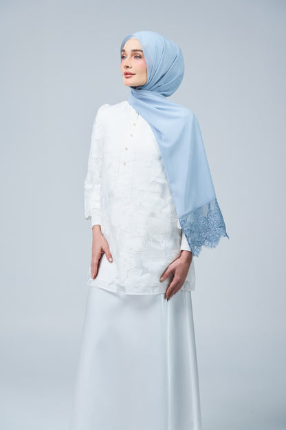HoodX Lace in Dusty Blue