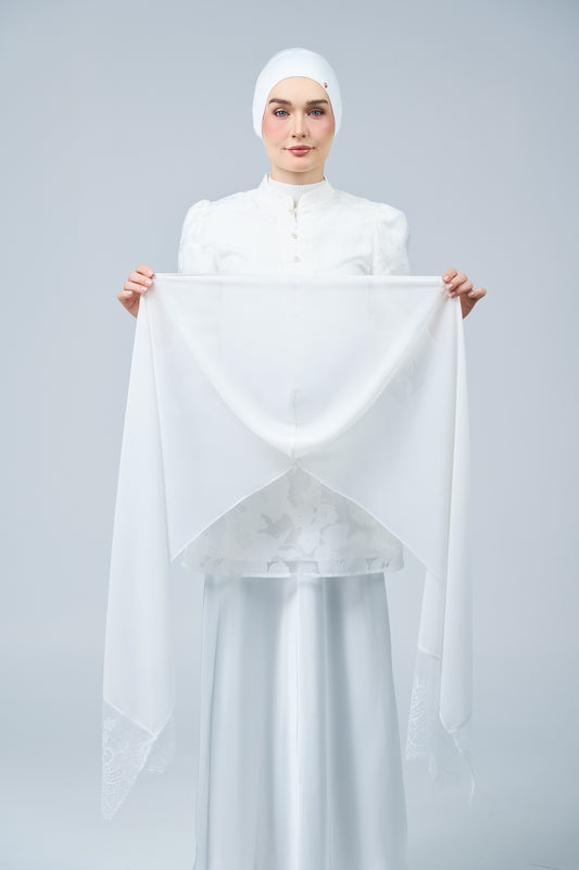 HoodX Lace in Pure White