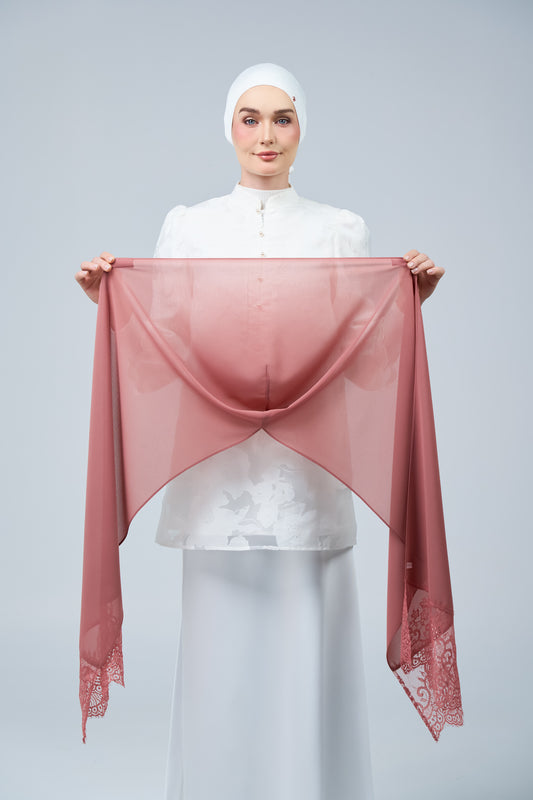 HoodX Lace in Turkish Rose