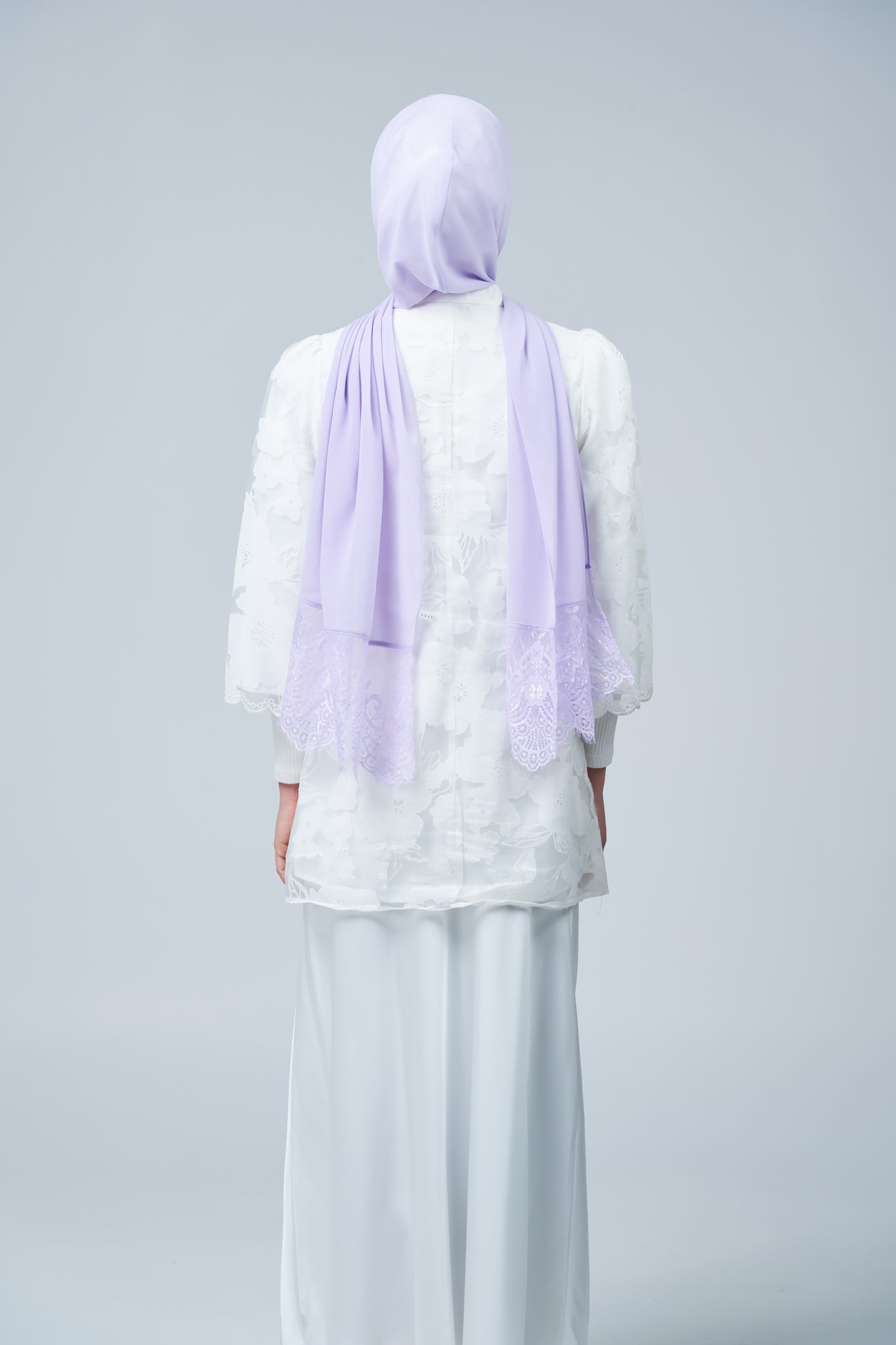 HoodX Lace in Lilac