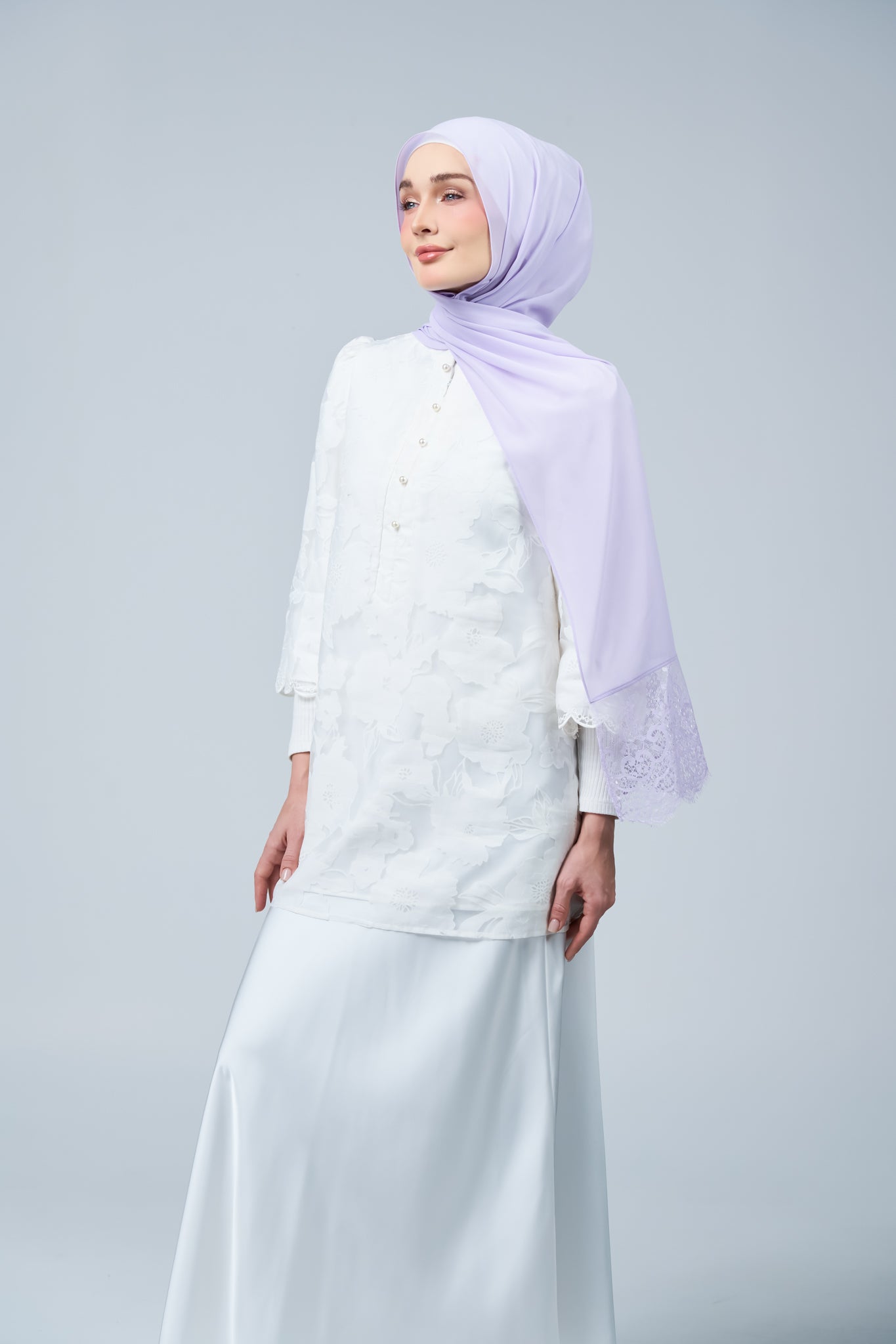 HoodX Lace in Lilac