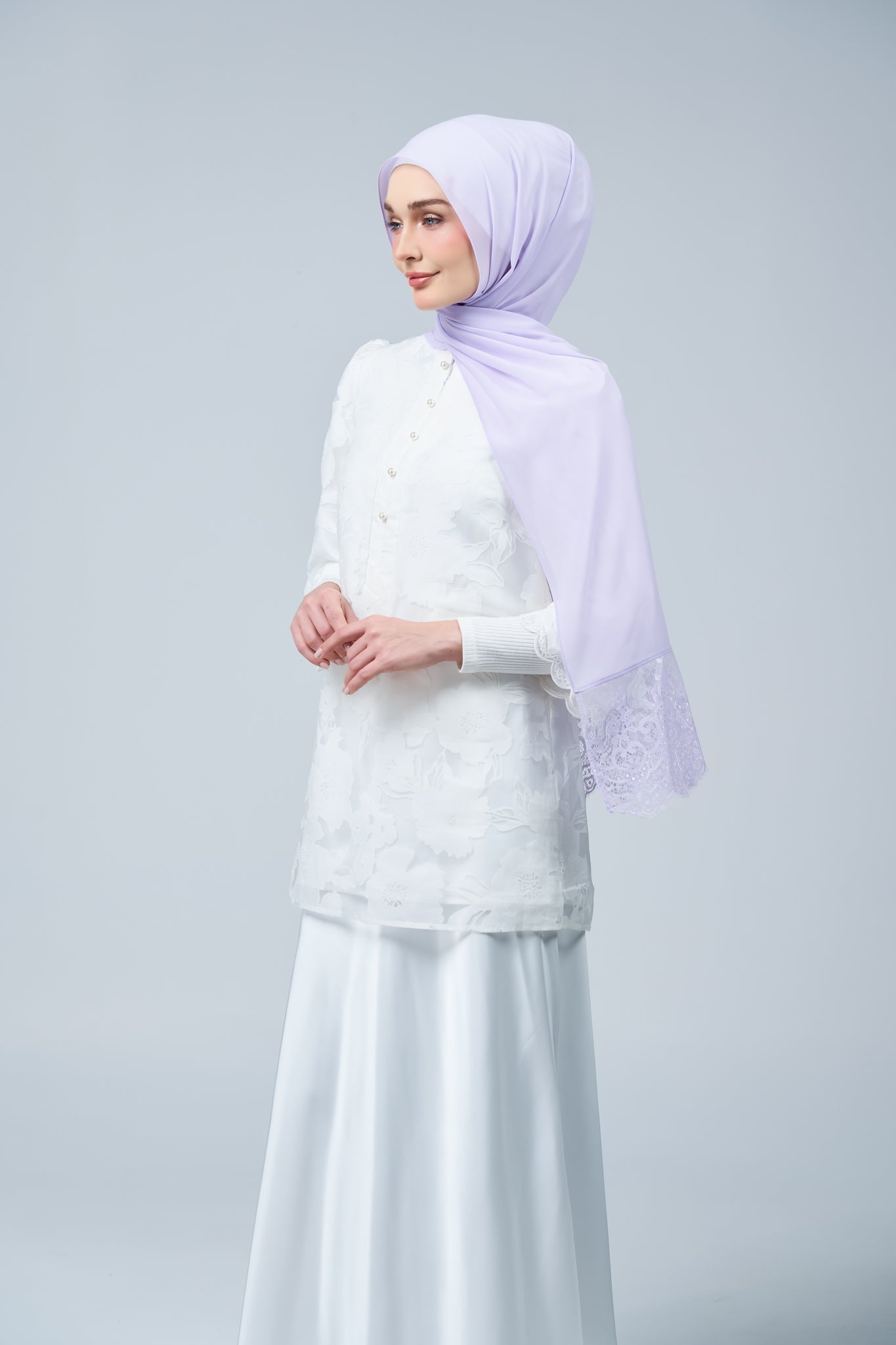 HoodX Lace in Lilac
