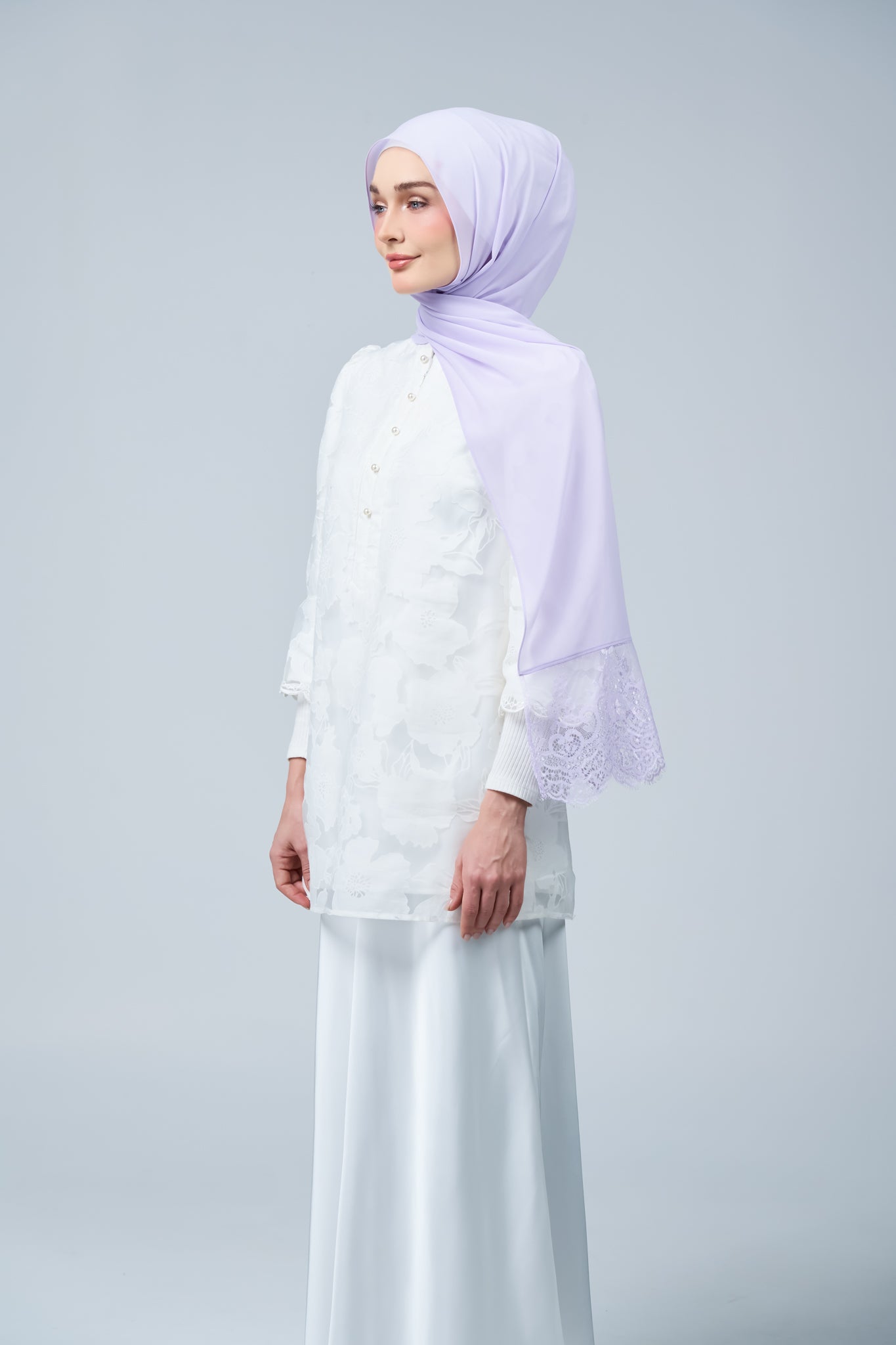 HoodX Lace in Lilac