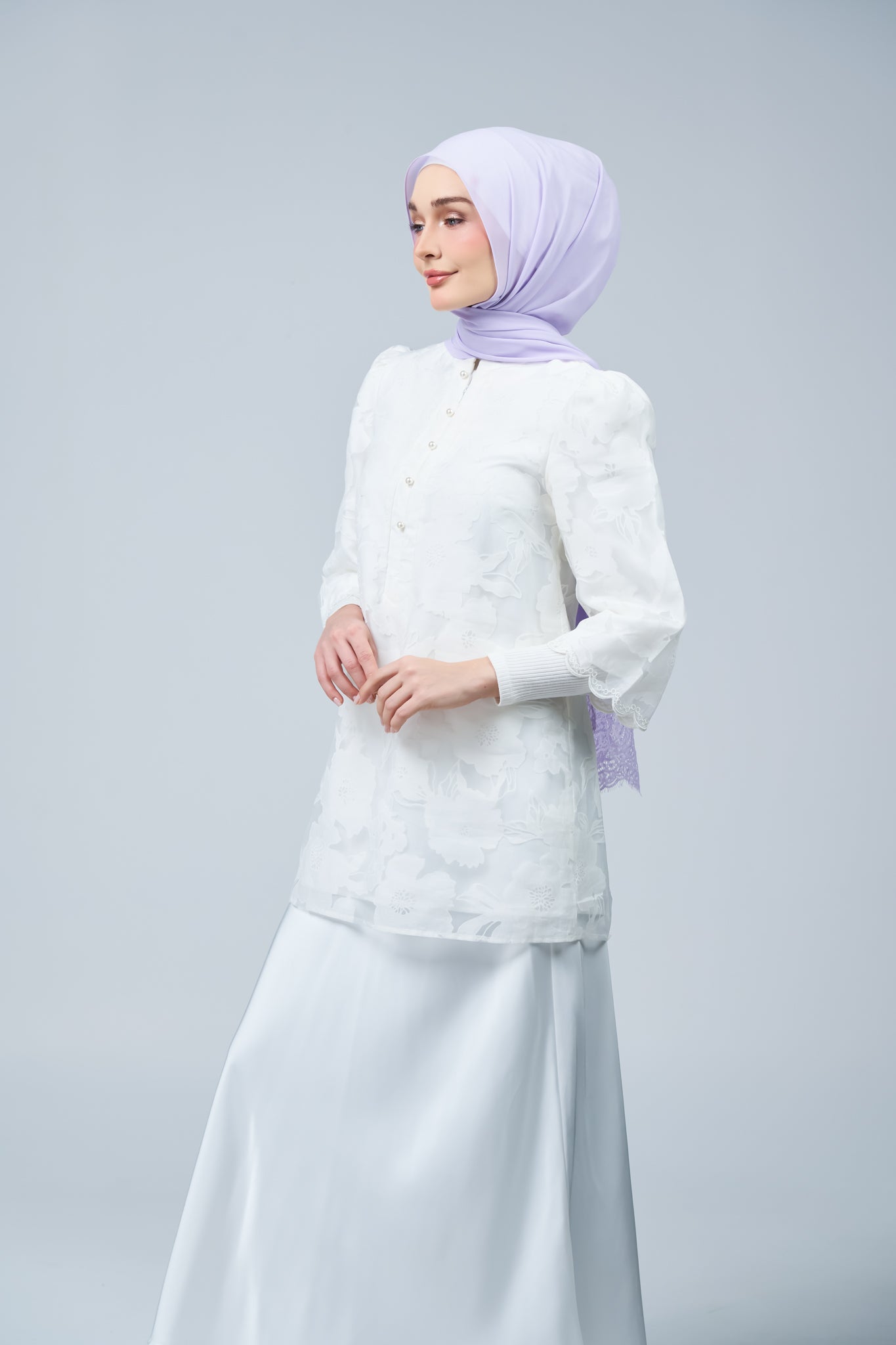 HoodX Lace in Lilac