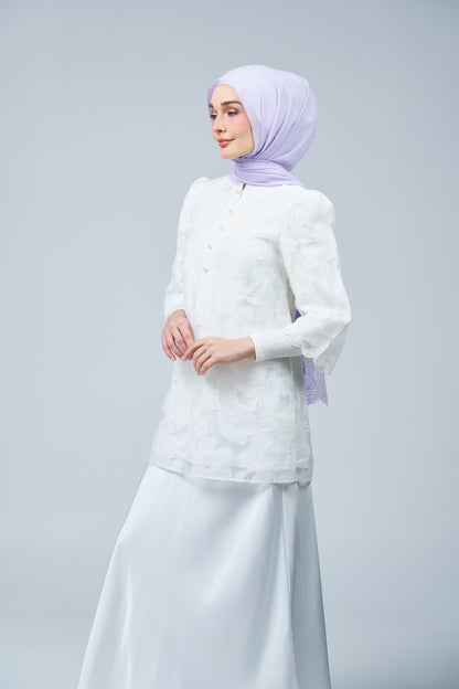 HoodX Lace in Lilac
