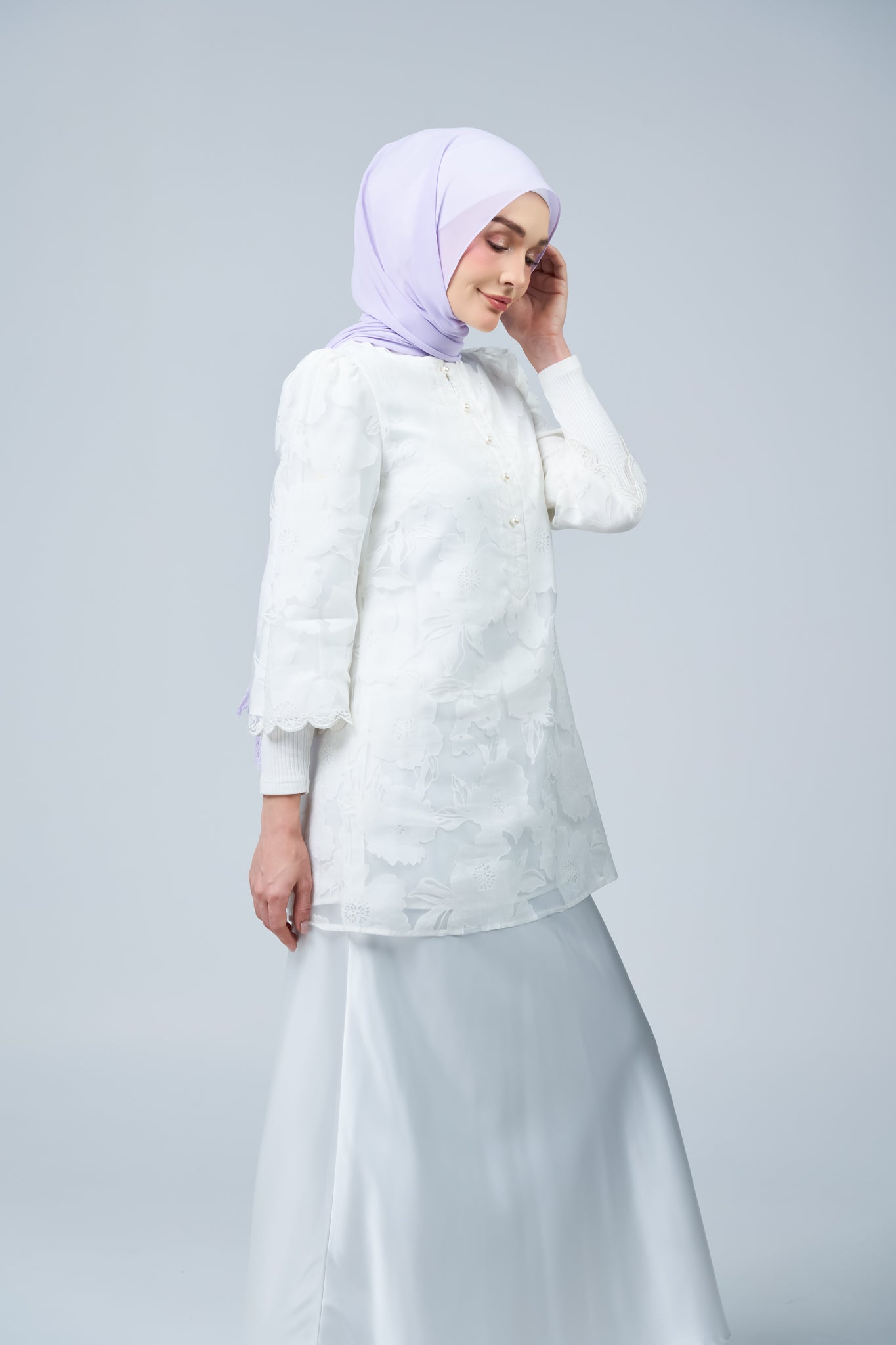 HoodX Lace in Lilac