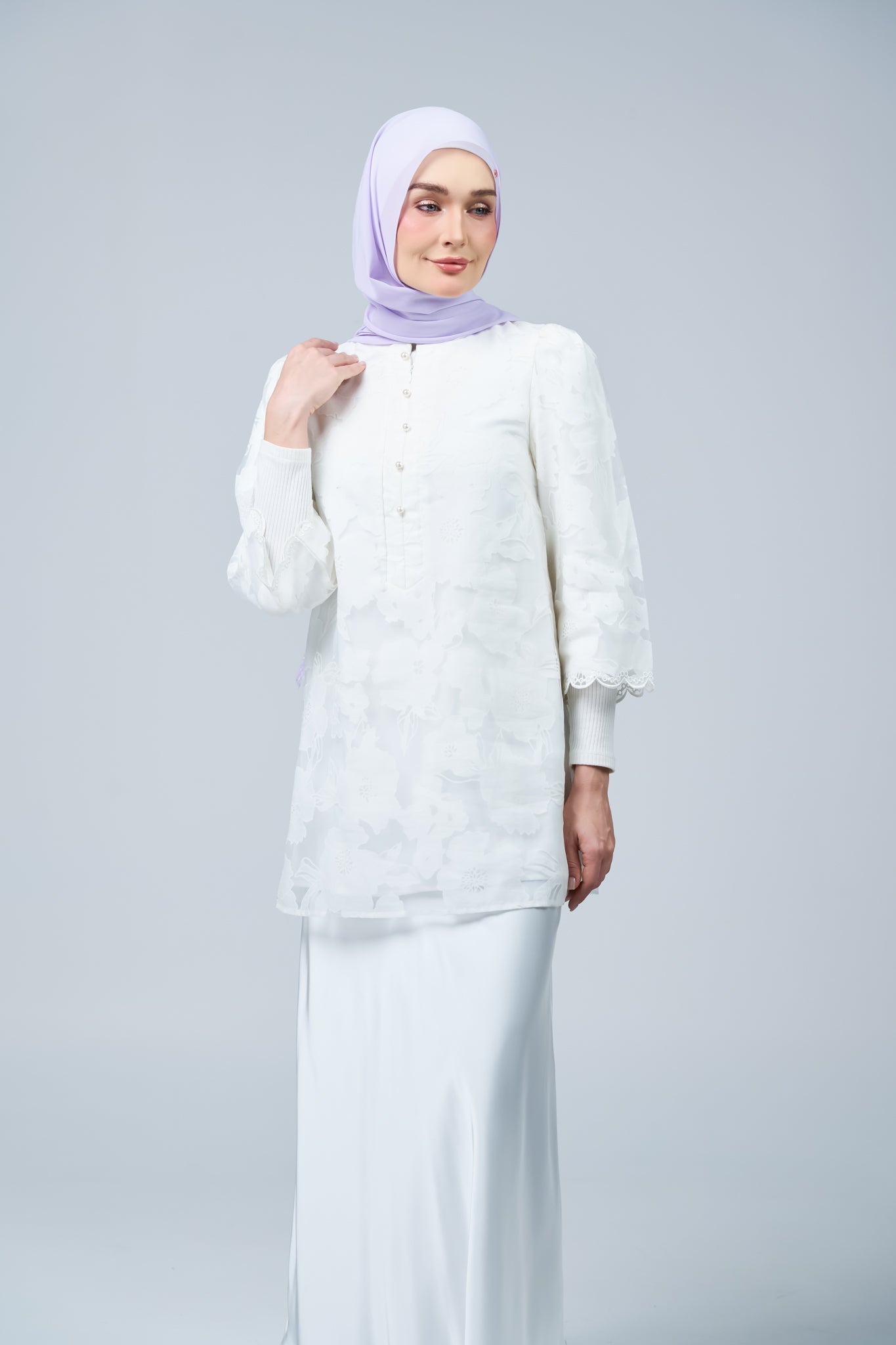 HoodX Lace in Lilac