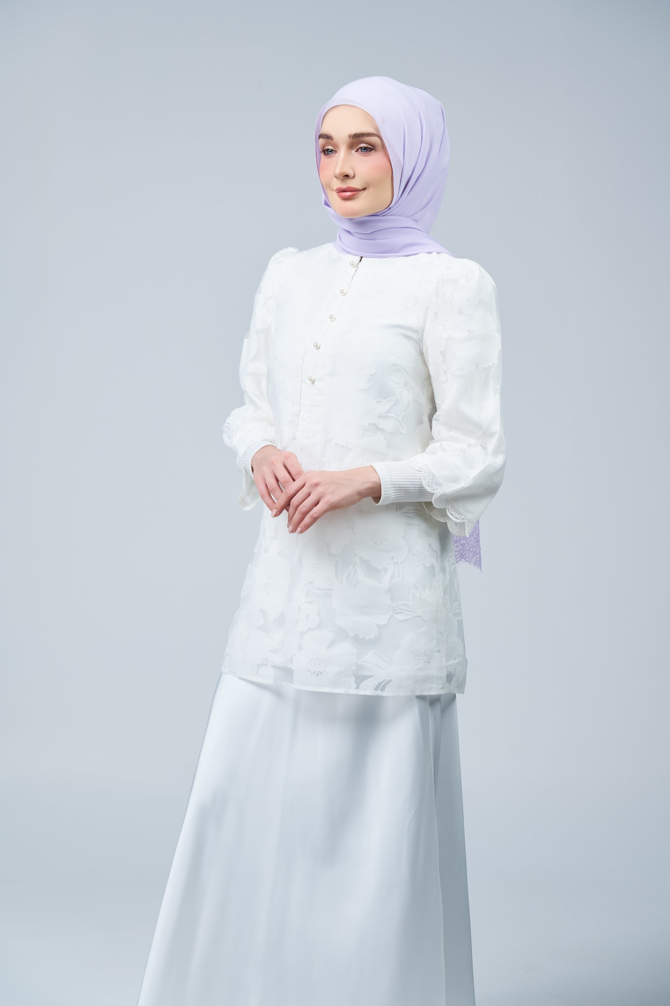 HoodX Lace in Lilac