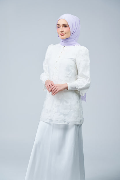 HoodX Lace in Lilac
