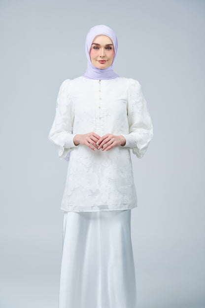 HoodX Lace in Lilac