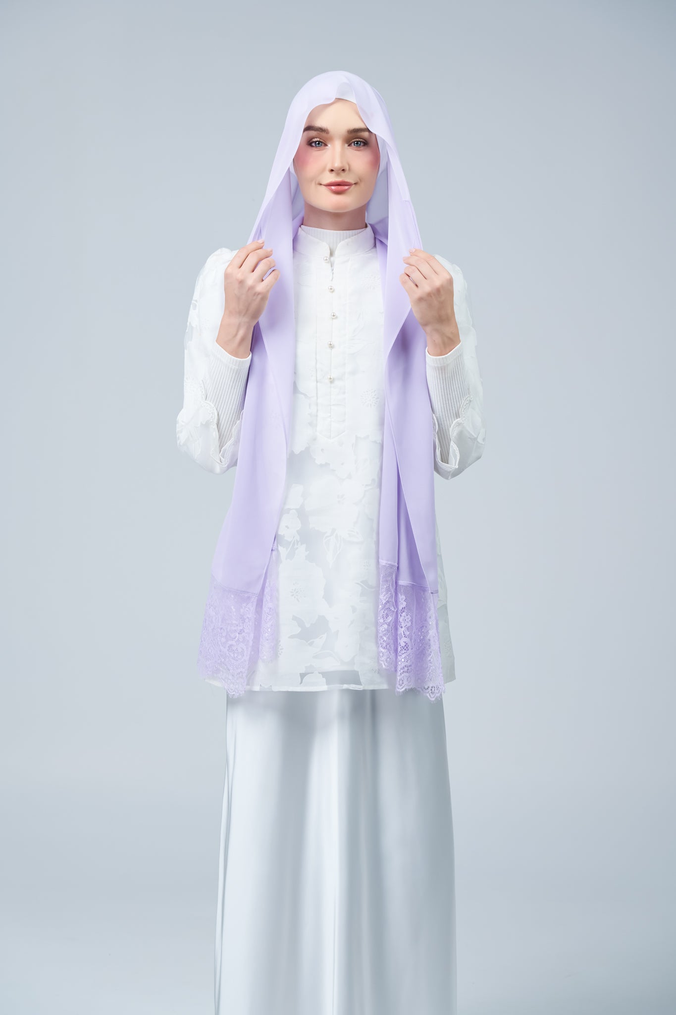 HoodX Lace in Lilac