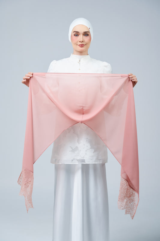 HoodX Lace in Oyster Pink