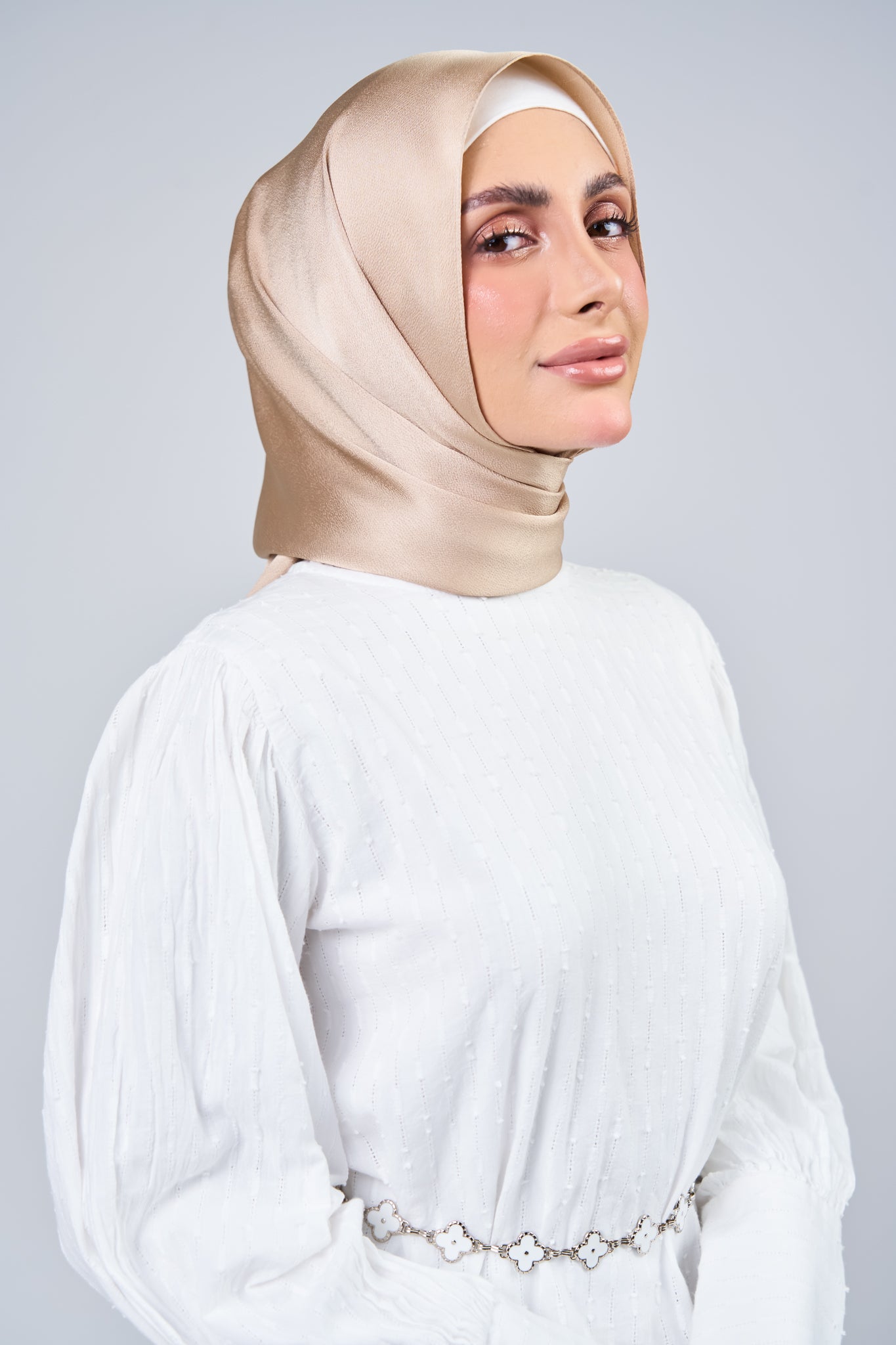 HoodX Luxe Volume 02 in Golden Nude