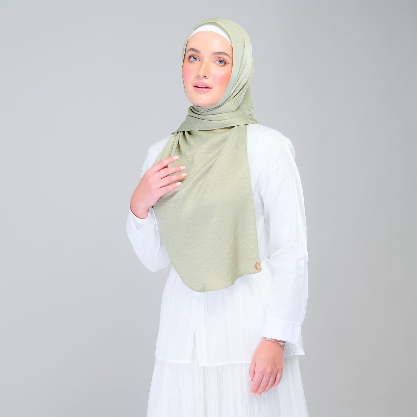 Instant Tag n' Go Shawl | Textured Silk in Matcha Green