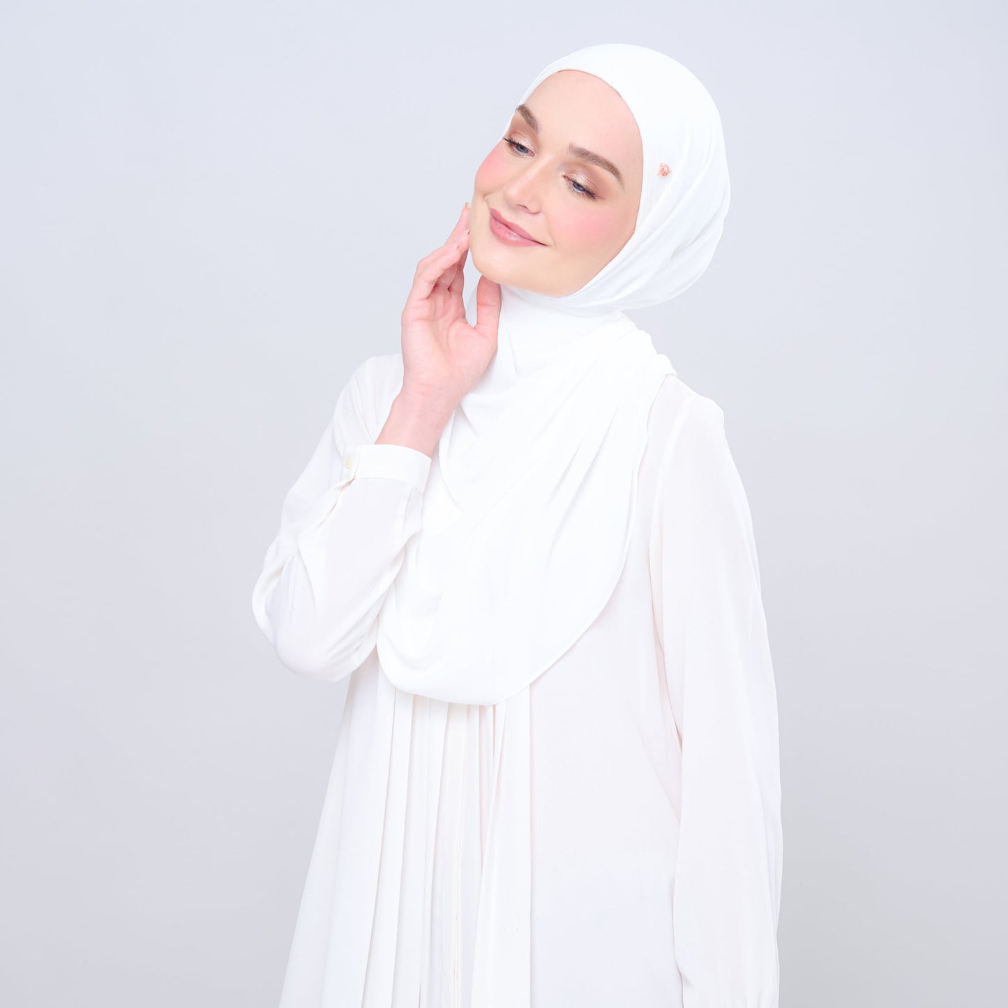 [As-Is] Semi-Instant 2IN1 Laura in Bridal White