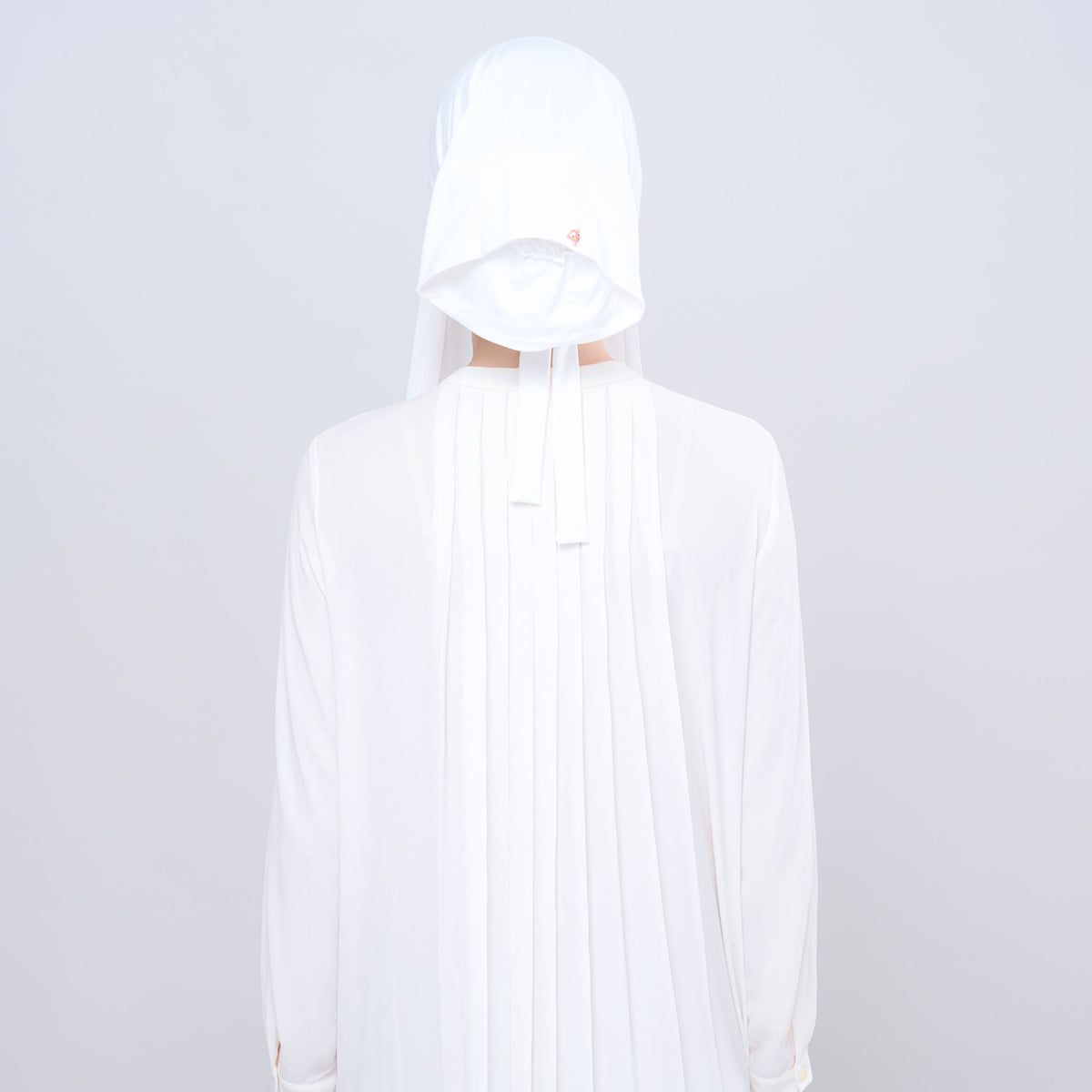 [As-Is] Semi-Instant 2IN1 Laura in Bridal White
