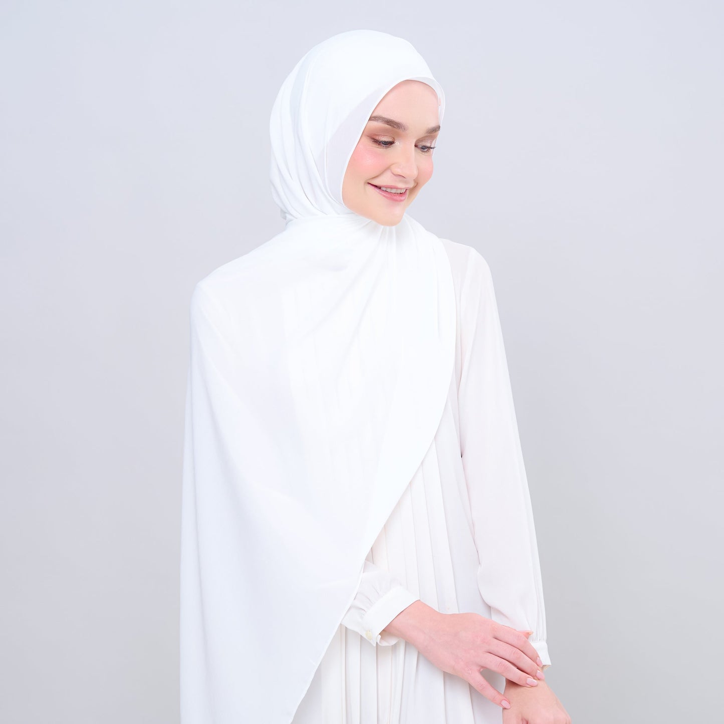 [As-Is] Semi-Instant 2IN1 Laura in Bridal White