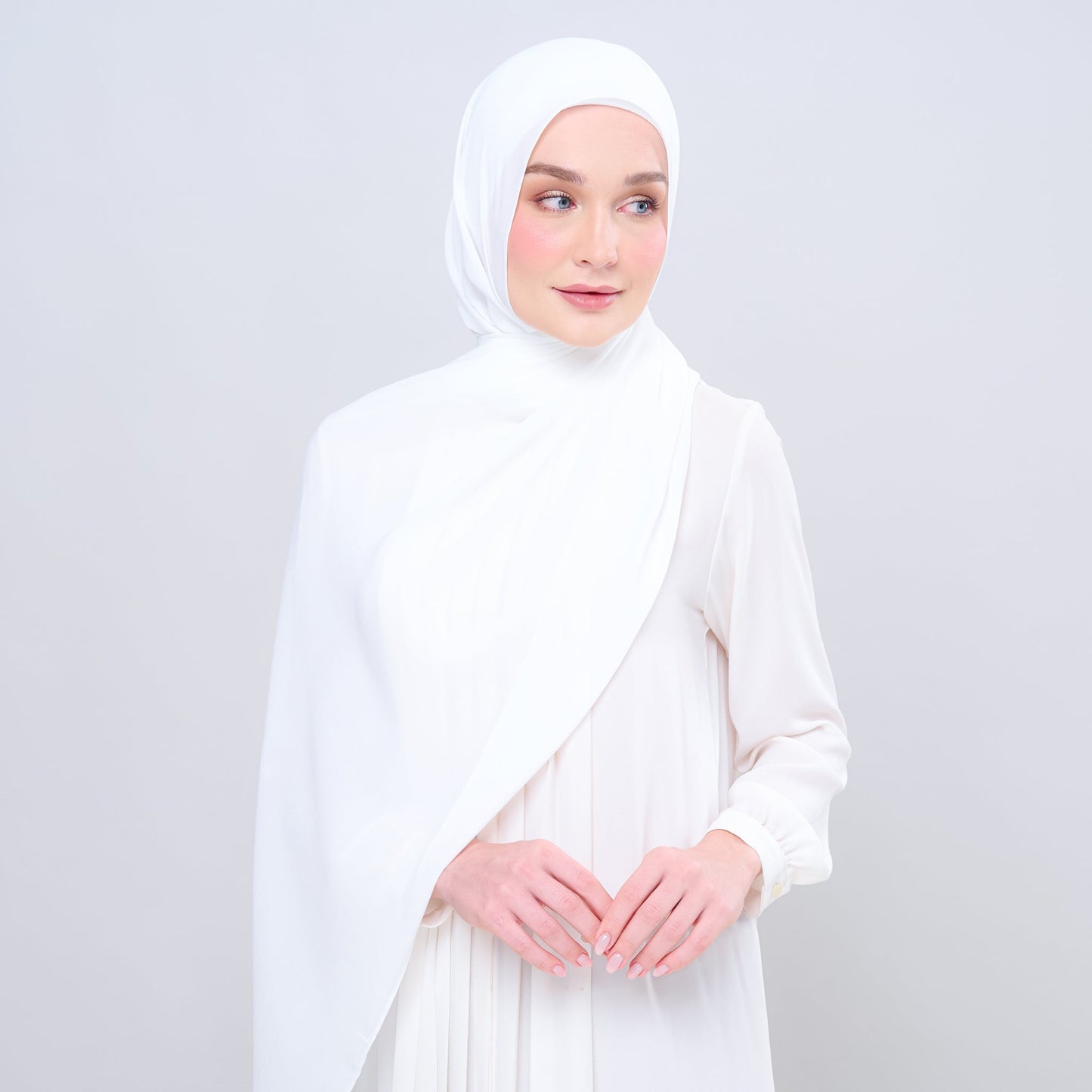 [As-Is] Semi-Instant 2IN1 Laura in Bridal White