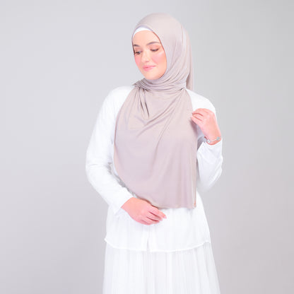 Instant Tag n' Go Shawl | Ribbed Jersey in Natural Taupe