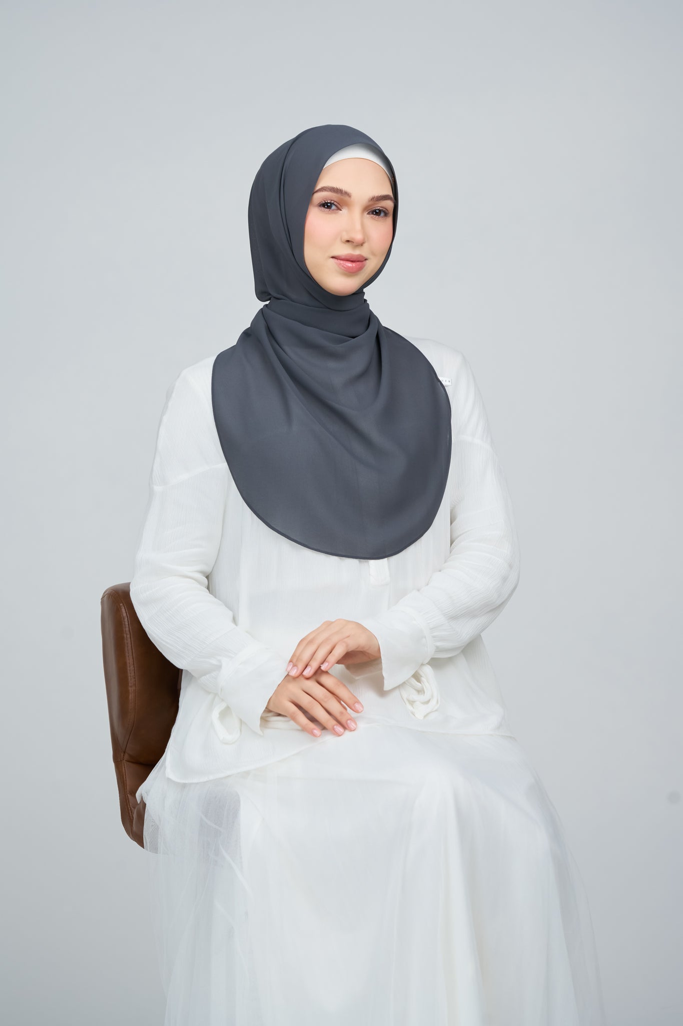 HoodX⁺Plus Curve in Raven Grey