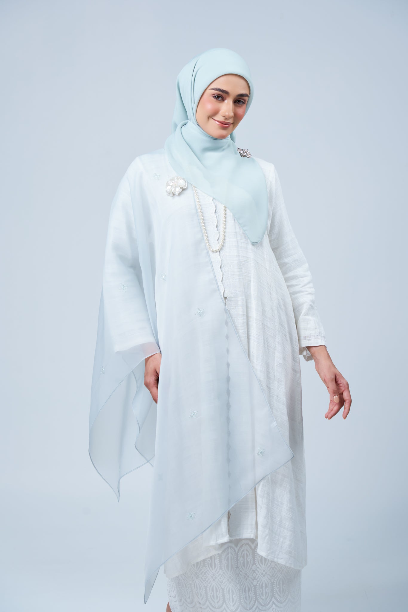 Selendang Rhea in Embun [Light Tiffany]