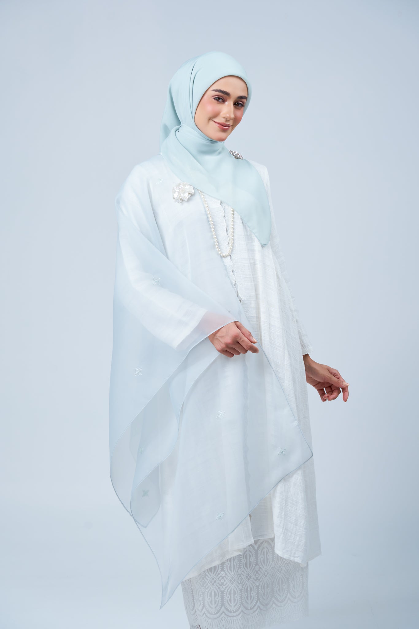 Selendang Rhea in Embun [Light Tiffany]