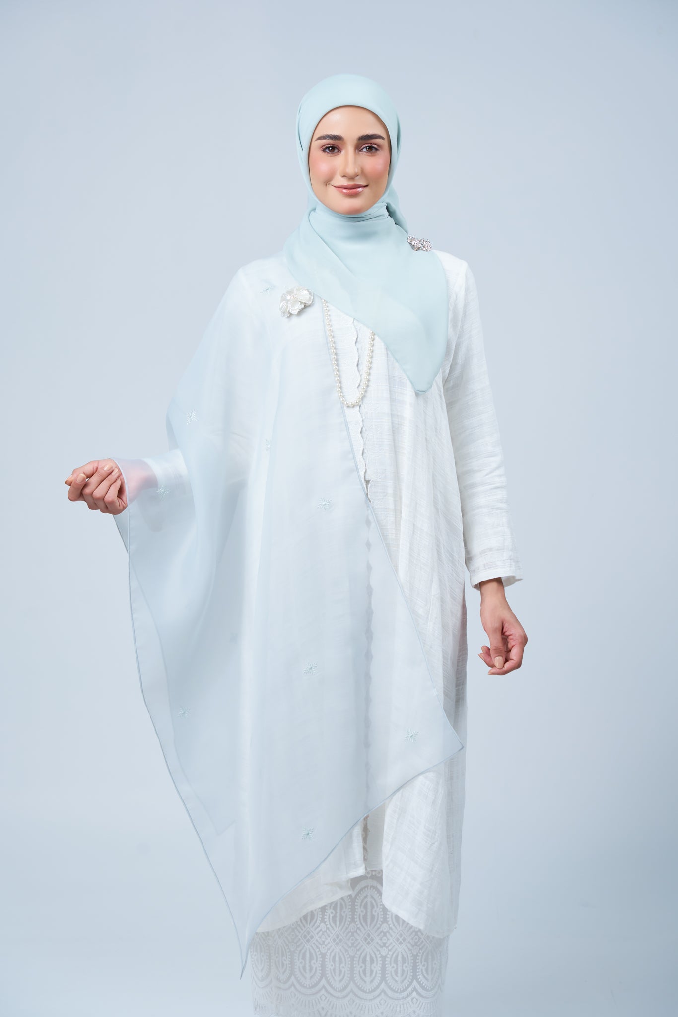 Selendang Rhea in Embun [Light Tiffany]