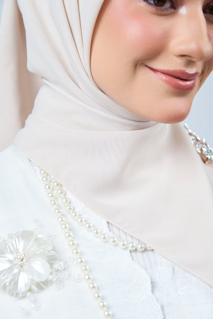 Rhea Bawal in Kaseh [Oatmilk]