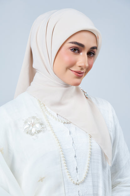 Rhea Bawal in Kaseh [Oatmilk]