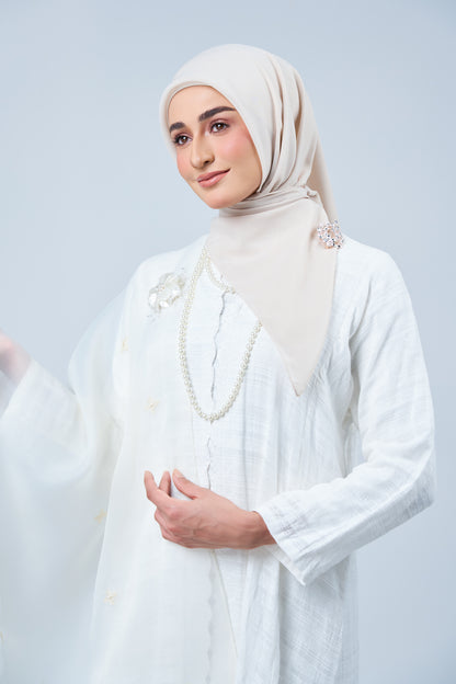 Selendang Rhea Raya Set in Kaseh [Oatmilk]