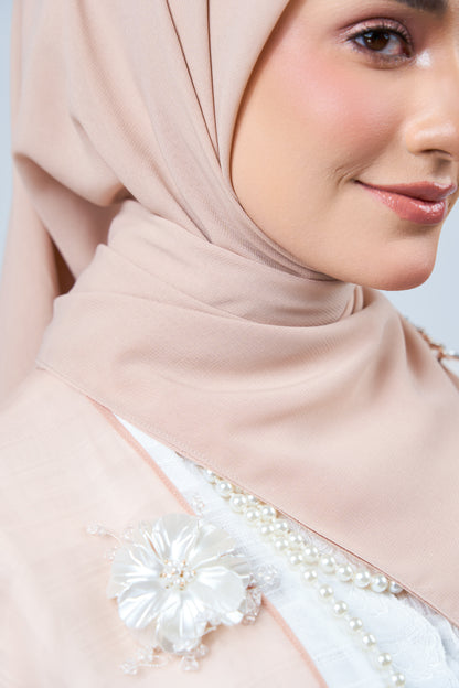 Rhea Bawal in Kemboja [Nude Rose]