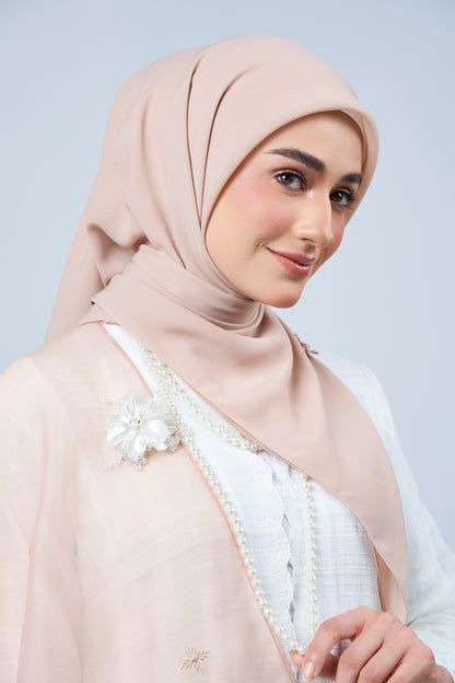 Rhea Bawal in Kemboja [Nude Rose]
