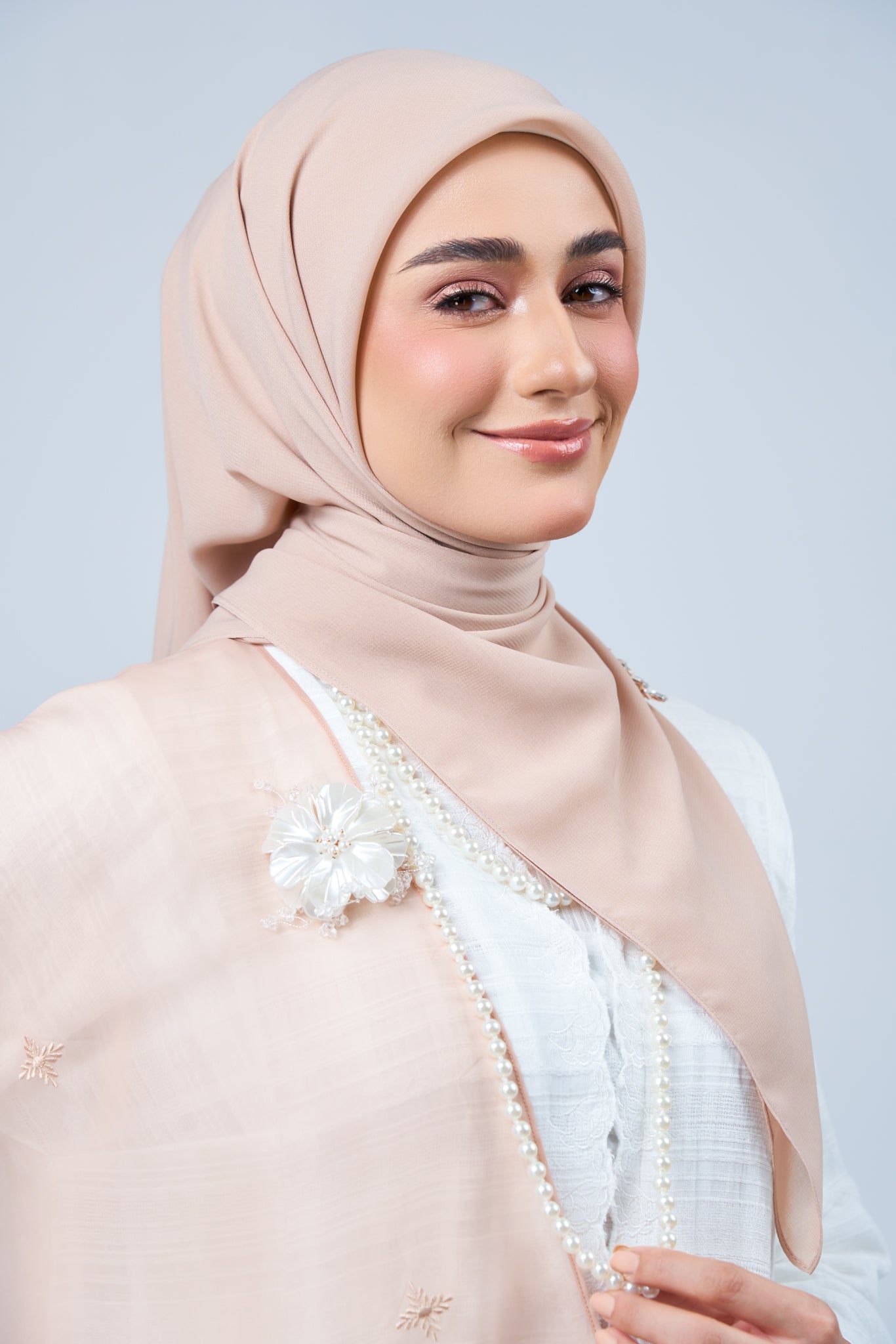 Rhea Bawal in Kemboja [Nude Rose]