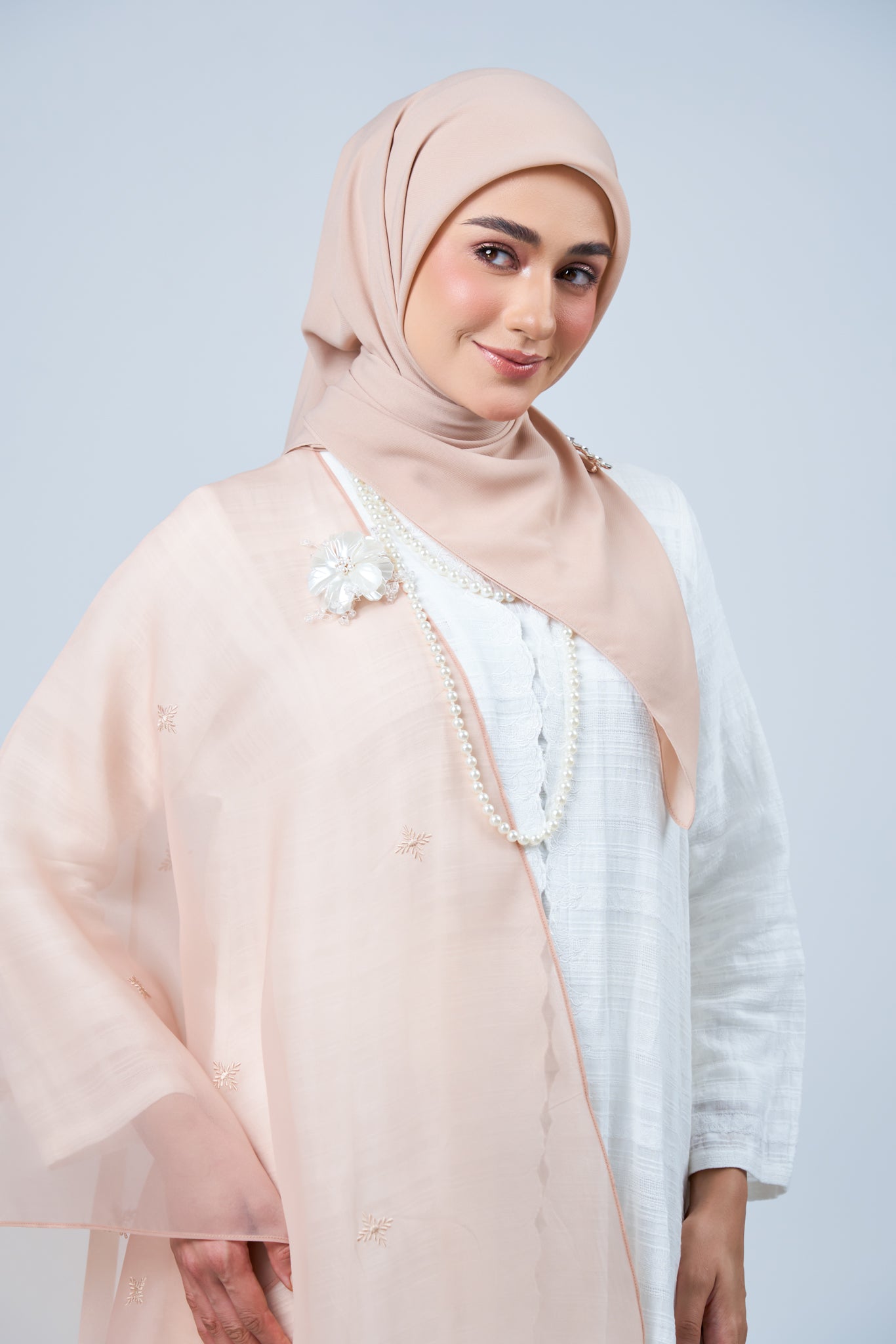 Selendang Rhea in Kemboja [Nude Rose]