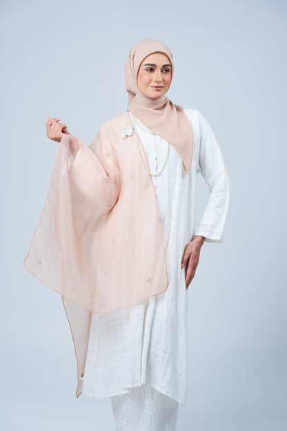 Selendang Rhea in Kemboja [Nude Rose]