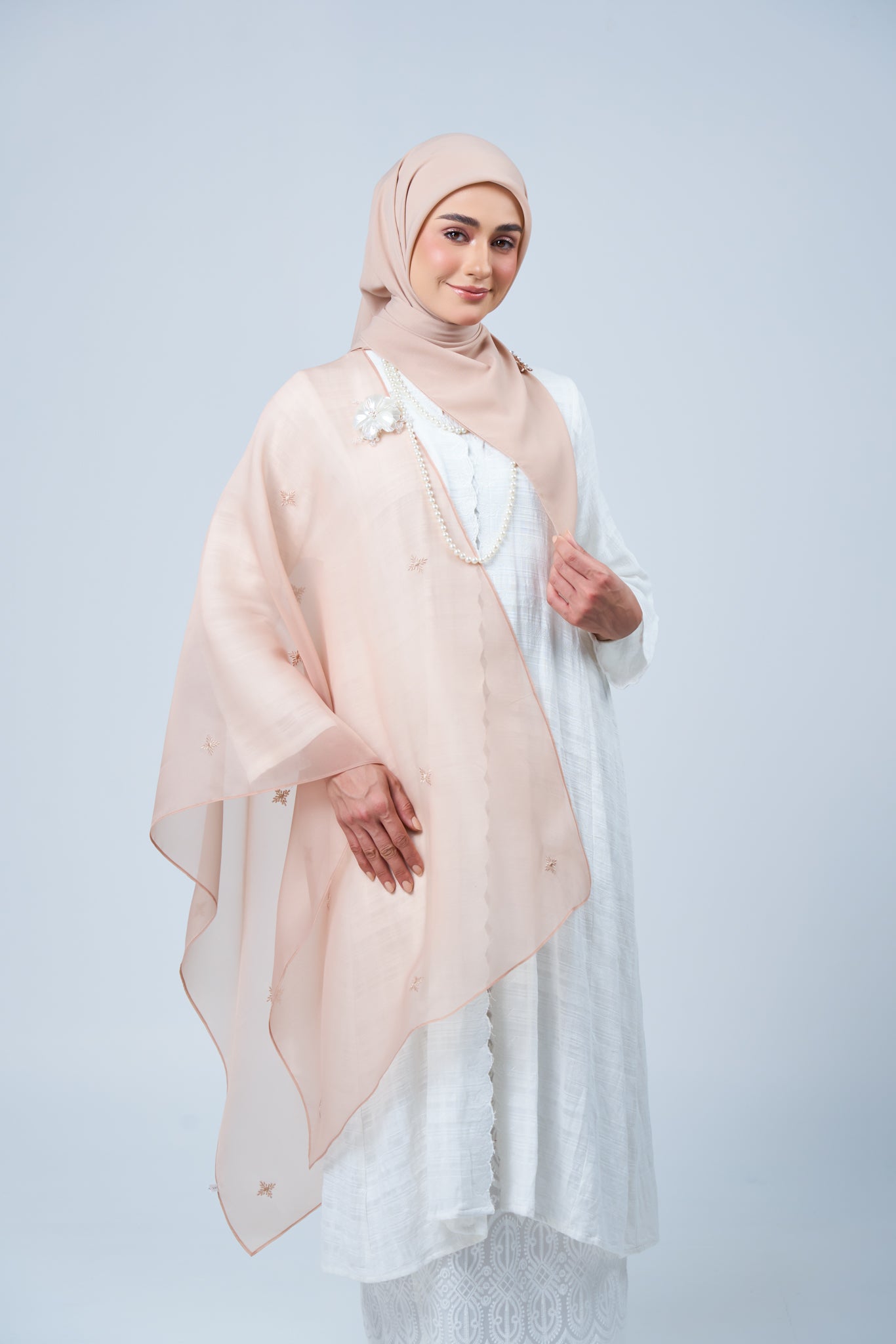 Selendang Rhea in Kemboja [Nude Rose]