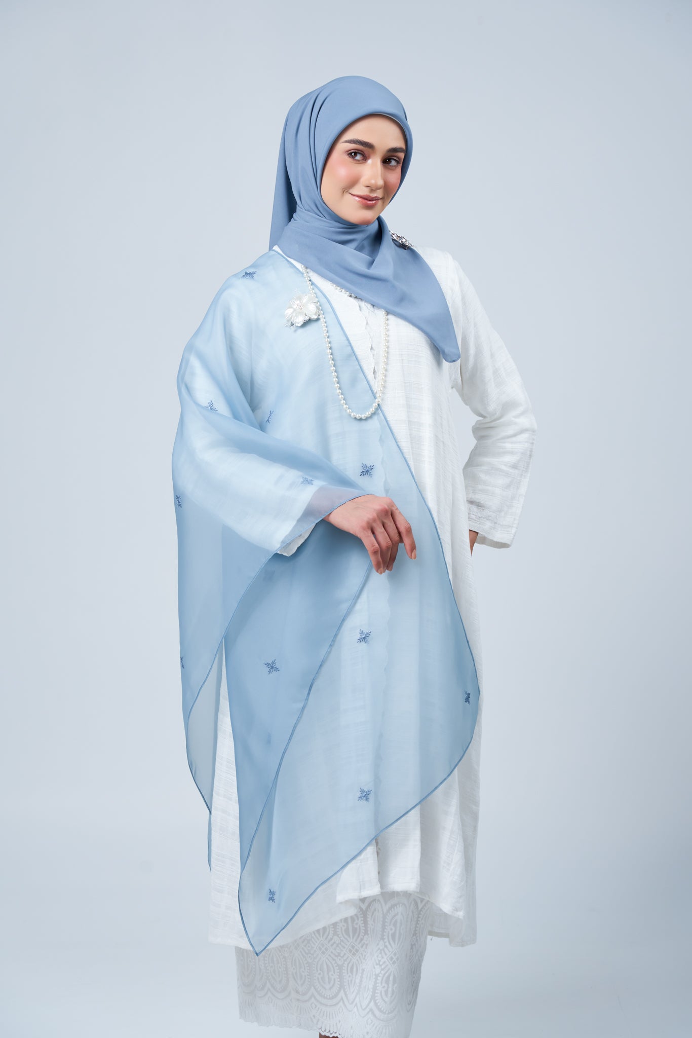 Selendang Rhea in Laila [Deep Blue]