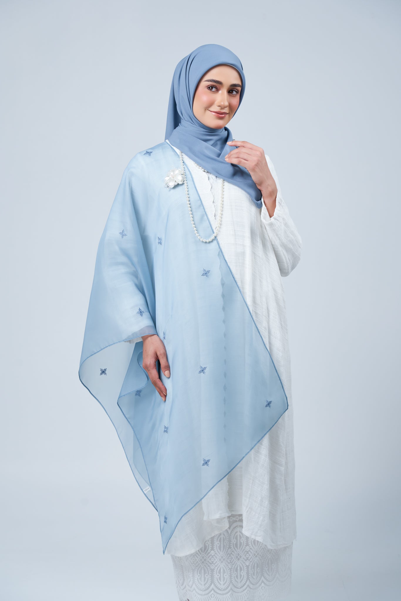 Selendang Rhea in Laila [Deep Blue]